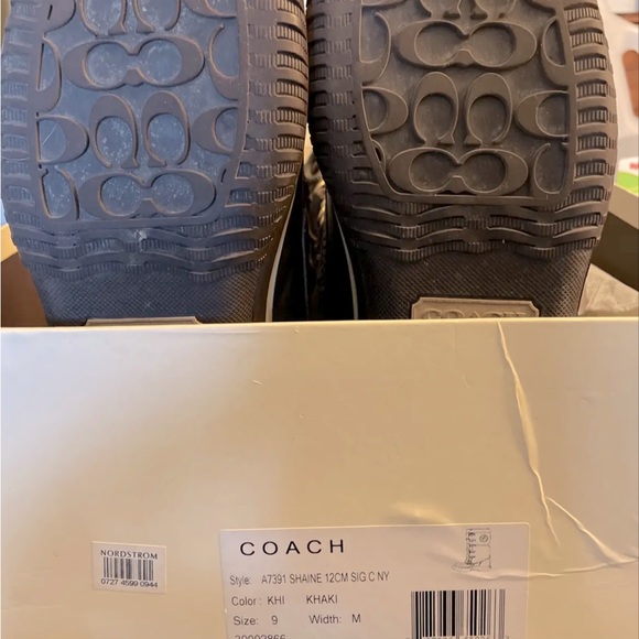 Coach Signature Brown & khaki colored boots - Picture 2 of 2